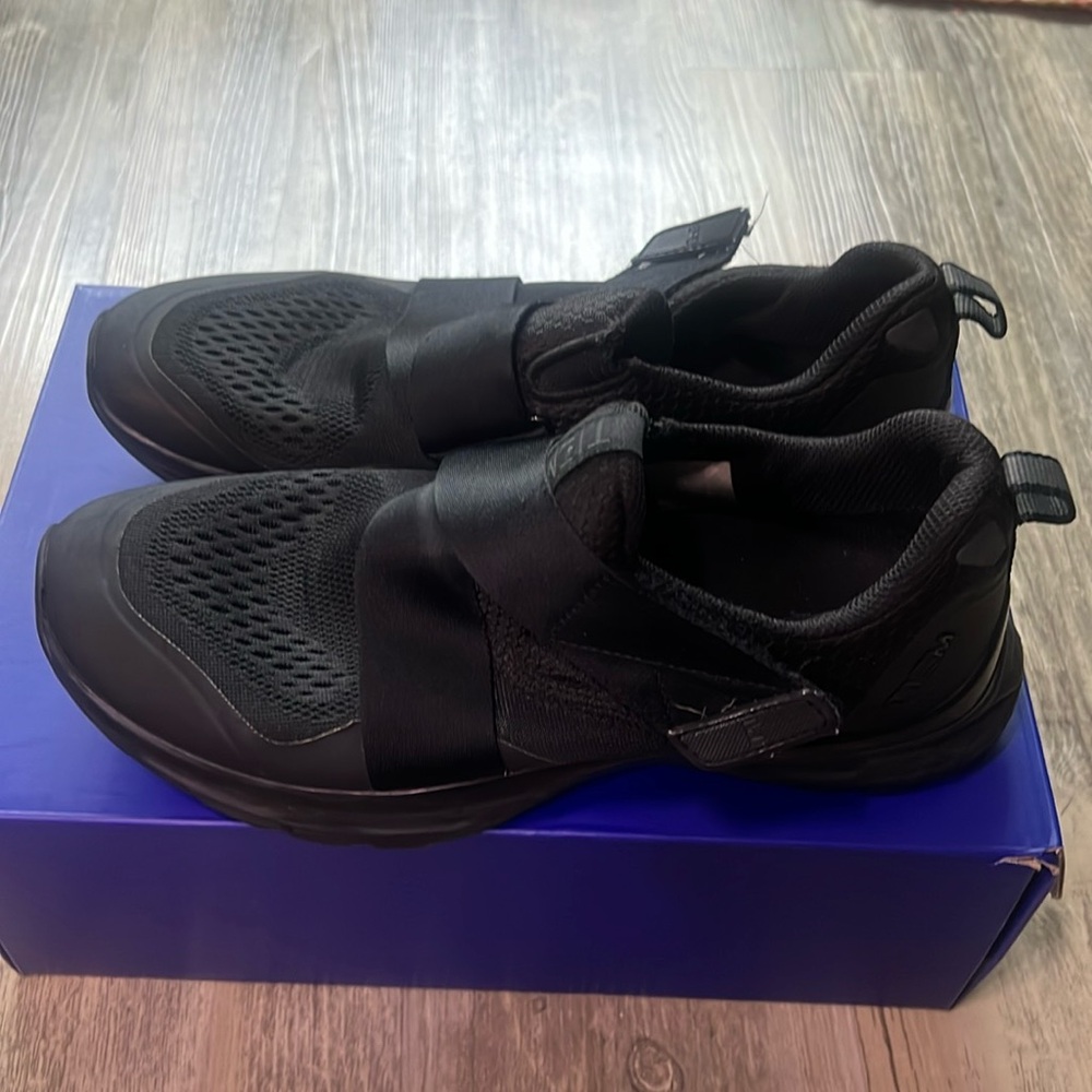 TIEM CYCLE SHOES